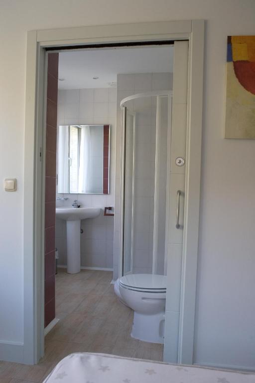 Ekia Pentsioa Hotel Zarautz Bagian luar foto