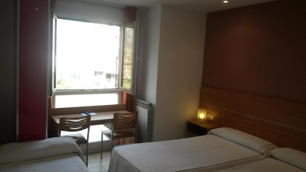 Ekia Pentsioa Hotel Zarautz Ruang foto