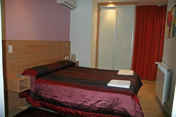 Ekia Pentsioa Hotel Zarautz Bagian luar foto